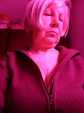 KlaudiaDarling online show from 01/08/26, 06:37