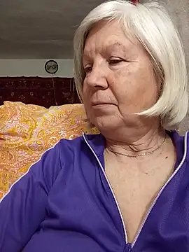 KlaudiaDarling online show from 03/18/26, 09:18