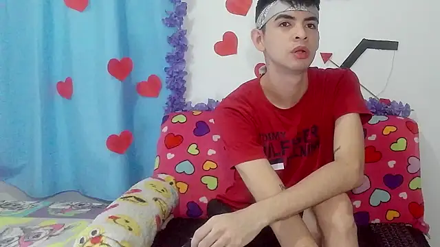 Snapshot of nico22love chatting on 02/17/26, 02:57 nico22love online show from 02/17/26, 02:57