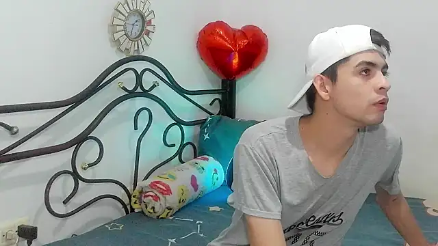 Snapshot of nico22love chatting on 03/01/26, 06:10 nico22love online show from 03/01/26, 06:10