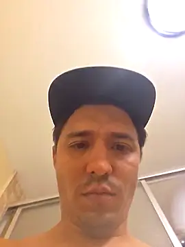 HoofedCylinder online show from 04/19/26, 04:34