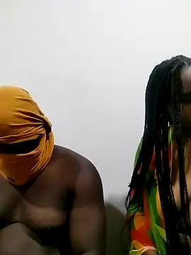 Snapshot of Bra-G chatting on 02/17/26, 08:37 Bra-G online show from 02/17/26, 08:37