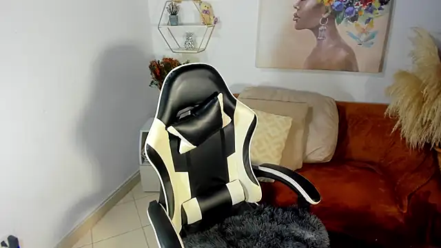 erika lyrics online show from 03/06/26, 04:31