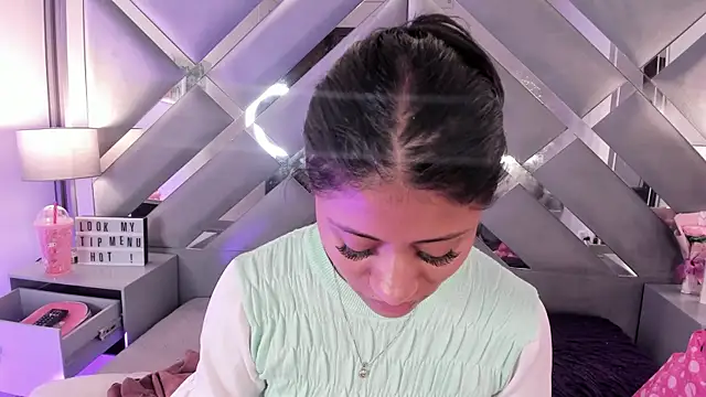 melody  sweet  online show from 03/22/26, 06:22