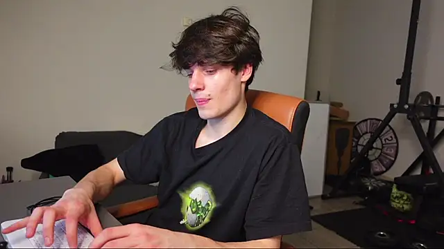 Daniel Shawnn online show from 01/12/26, 02:11