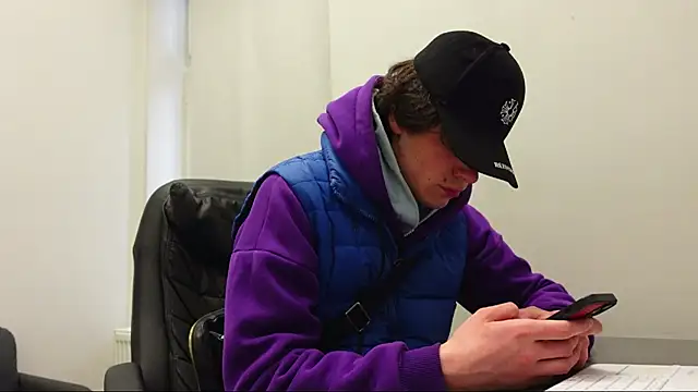 Daniel Shawnn online show from 04/04/26, 09:07