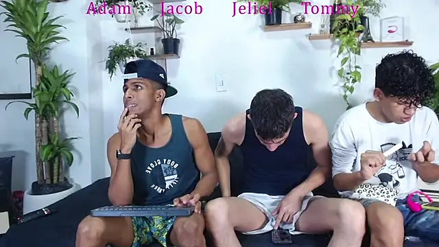 Interracial Snow Bunny online show from 01/07/26, 10:12