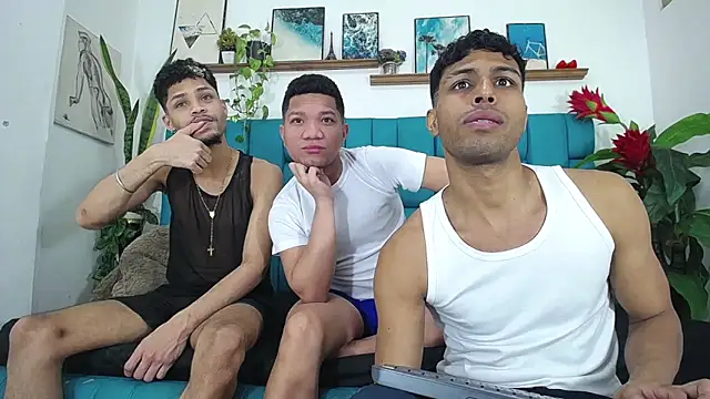 Interracial Snow Bunny online show from 05/10/26, 03:28