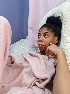 Snapshot of Samarajenyfer chatting on 02/26/26, 04:22 Samarajenyfer online show from 02/26/26, 04:22