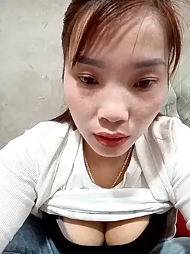 yeutinh00 online show from 03/02/26, 12:24