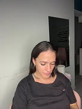 donatella07 online show from 04/19/26, 01:49