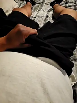 Snapshot of 115gunz chatting on 02/16/26, 07:10 115gunz online show from 02/16/26, 07:10