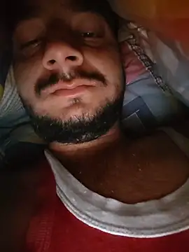 amazingboyyy12 online show from 04/08/26, 12:21