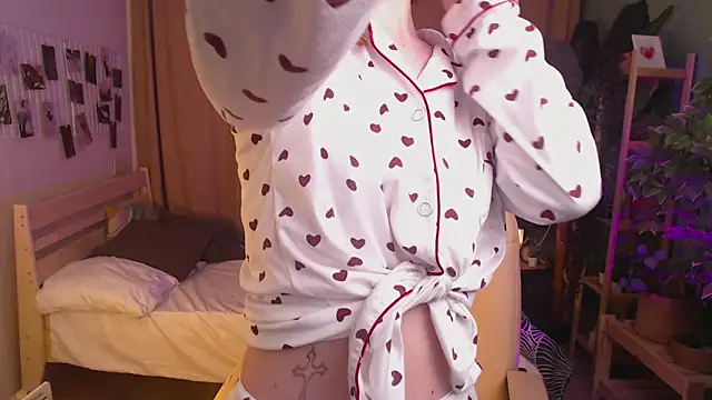 Haya Harareet online show from 01/14/26, 01:11