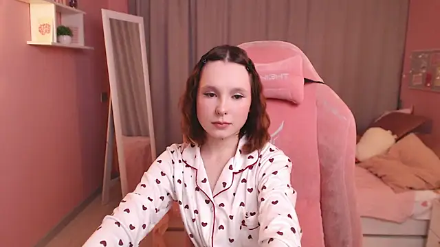 Haya Harareet online show from 02/06/26, 01:10