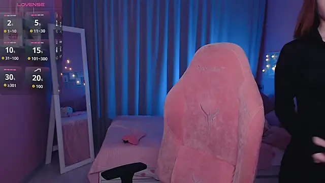 Haya Harareet online show from 02/24/26, 08:12