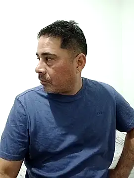 Snapshot of Piscis46 chatting on 02/18/26, 04:03 Piscis46 online show from 02/18/26, 04:03