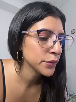 Snapshot of moronoiroficial chatting on 02/12/26, 03:29 moronoiroficial online show from 02/12/26, 03:29