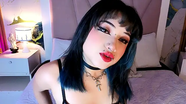 Sienna Desiree online show from 07/17/26, 03:46