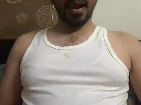 Snapshot of sundar85m chatting on 05/08/26, 06:35 sundar85m online show from 05/08/26, 06:35