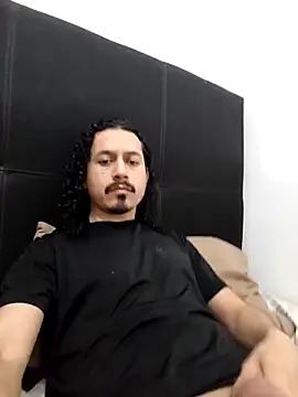 CarlosGM77 online show from 03/24/26, 02:55