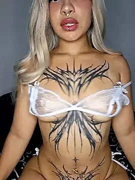 Ashnikko   online show from 01/13/26, 04:07