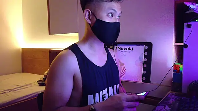 Snapshot of OnlyHand9x chatting on 06/07/26, 04:44 OnlyHand9x online show from 06/07/26, 04:44