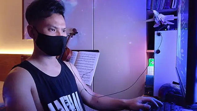 Snapshot of OnlyHand9x chatting on 06/14/26, 03:36 OnlyHand9x online show from 06/14/26, 03:36
