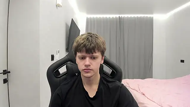 Snapshot of bonekoambalabu chatting on 03/15/26, 11:00 bonekoambalabu online show from 03/15/26, 11:00