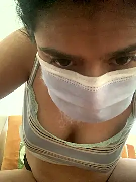 Snapshot of chafiaaa chatting on 01/08/26, 11:12 chafiaaa online show from 01/08/26, 11:12