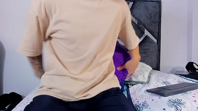 Liam saint online show from 02/16/26, 12:12