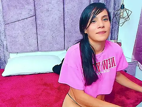 AlahiaEvansz online show from 02/07/26, 02:04