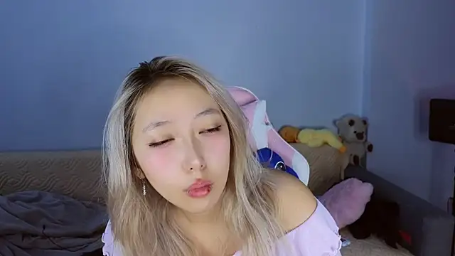 jasmilee online show from 02/10/26, 07:29