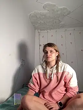 YoungSophie online show from 02/20/26, 12:49