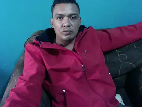 Snapshot of latinomoreno95 chatting on 02/13/26, 09:00 latinomoreno95 online show from 02/13/26, 09:00