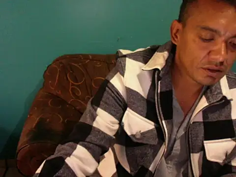 latinomoreno95 online show from 06/17/26, 07:26