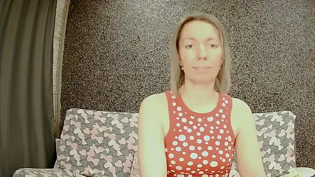 Amanda Luxe online show from 01/12/26, 03:01