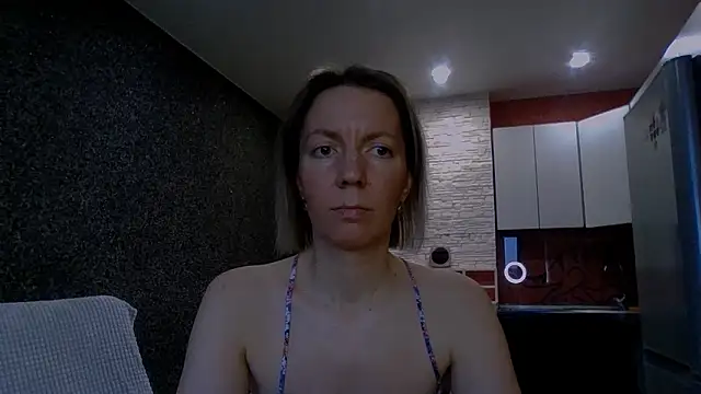 Amanda Luxe online show from 02/03/26, 03:04