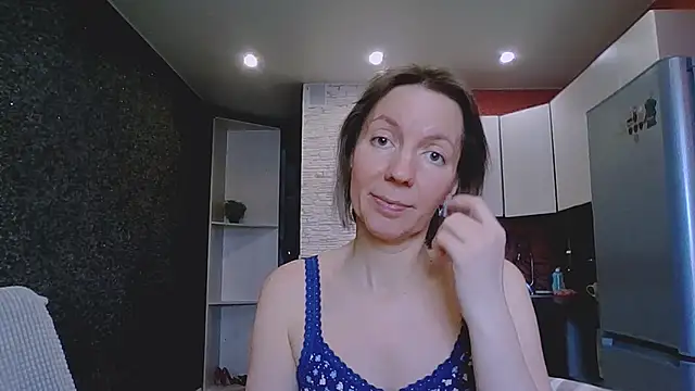 Amanda Luxe online show from 02/20/26, 06:26