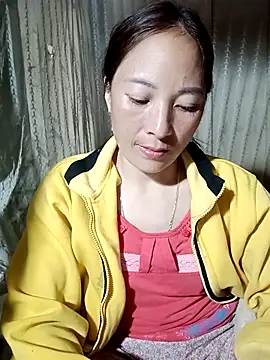 Snapshot of muamua99 chatting on 03/02/26, 01:40 muamua99 online show from 03/02/26, 01:40