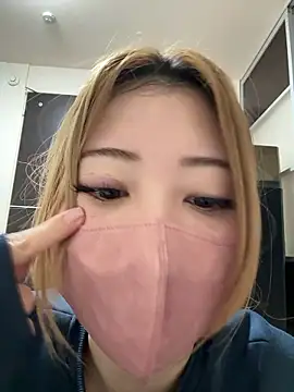 Sena o0 online show from 03/12/26, 02:23