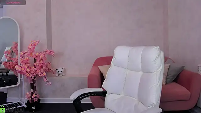 Snapshot of Marie_Hayes chatting on 06/07/26, 01:32 Marie Hayes online show from 06/07/26, 01:32