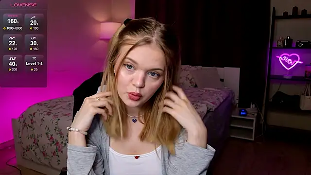 Elioraa online show from 01/13/26, 02:44