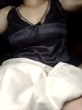 Merrylinh online show from 03/22/26, 03:26