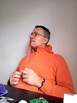 Henrytsuzuki online show from 02/01/26, 03:21