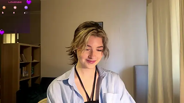 Dia DeAmas online show from 05/14/26, 04:03