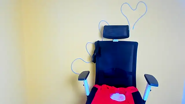 Madonna Fire online show from 04/16/26, 01:01