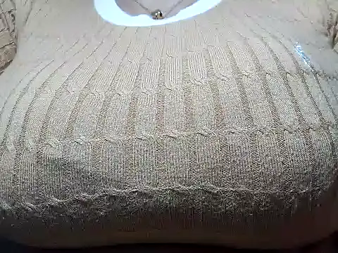 Snapshot of schoco_milff chatting on 06/30/26, 02:40 schoco milff online show from 06/30/26, 02:40