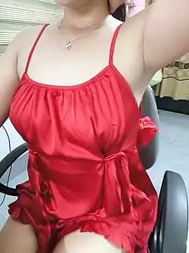 Snapshot of Heni6368 chatting on 07/02/26, 09:37 Heni6368 online show from 07/02/26, 09:37