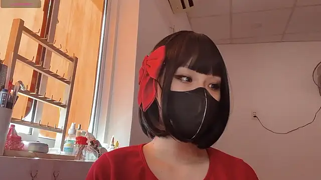 Snapshot of Tieu-May chatting on 02/21/26, 08:59 Tieu-May online show from 02/21/26, 08:59